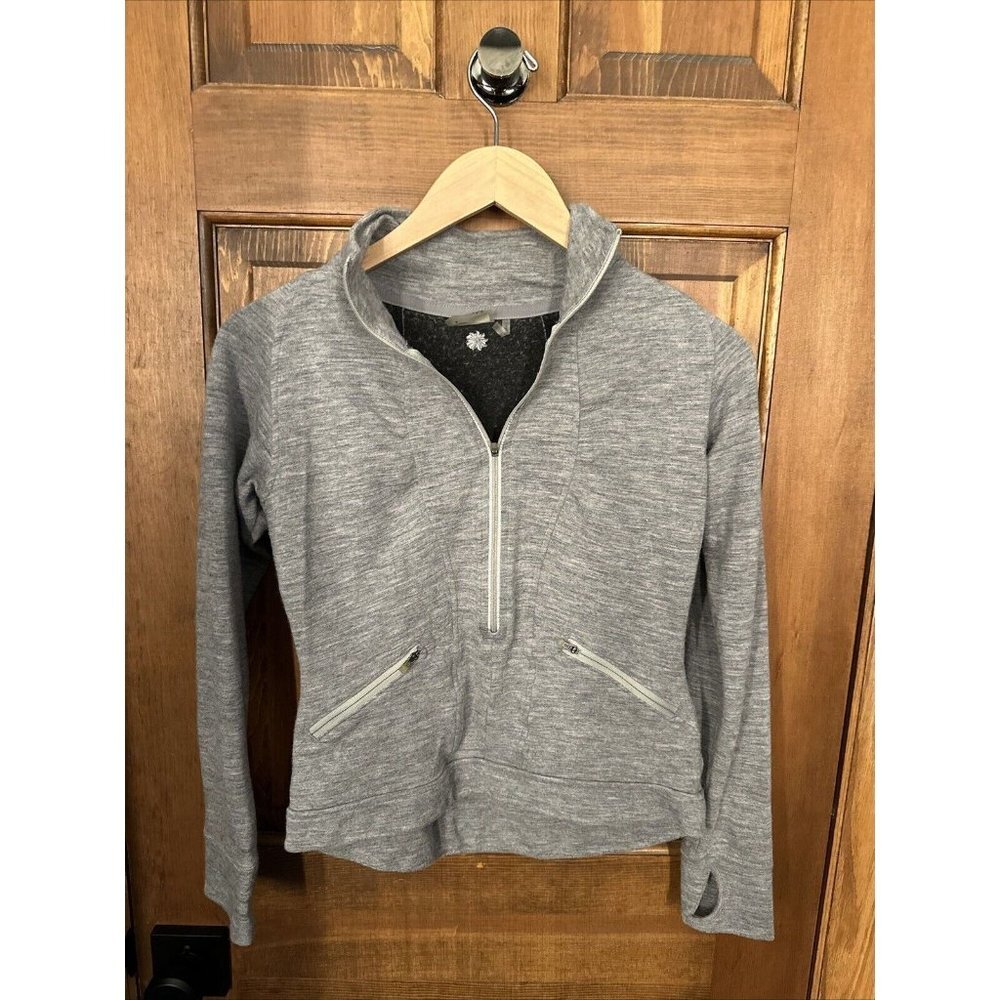 Athleta Cropped‎ Quarter Zip Women’s Small Running Pockets Reflective Gray Walk